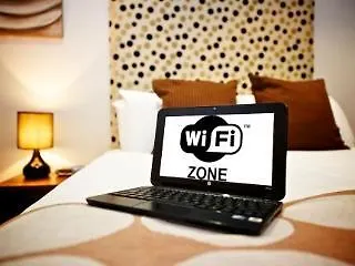 Staycity Aparthotels Edinburgh West End 4*,